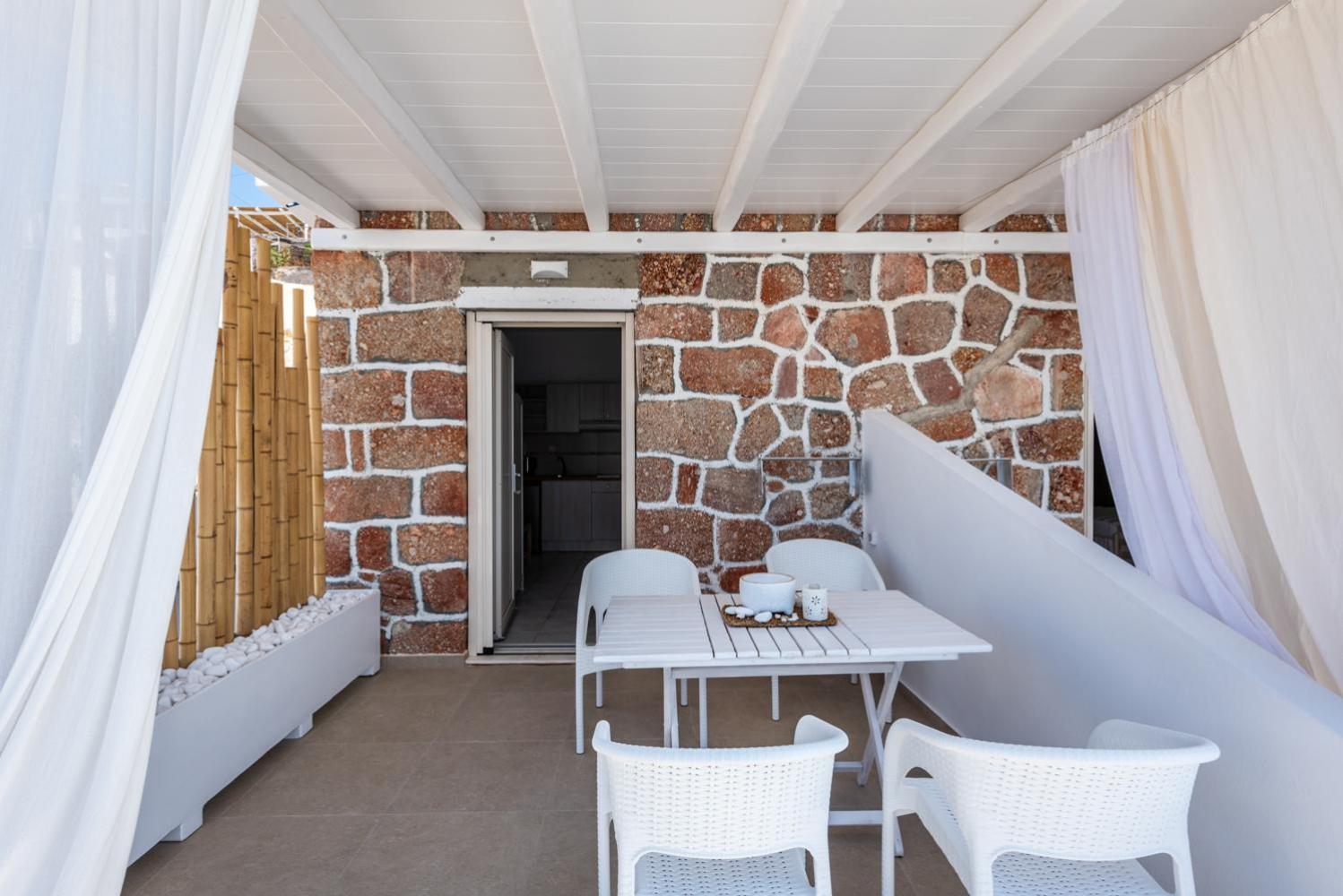 Anemi Suites Adamantas  Rum bild